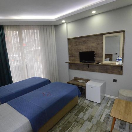 Tuem Palace Otel Bandırma Esterno foto